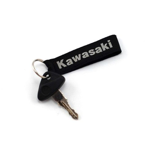 Prívesok na kľúče Prívesok na kľúče s vyšívaným logom KAWASAKI