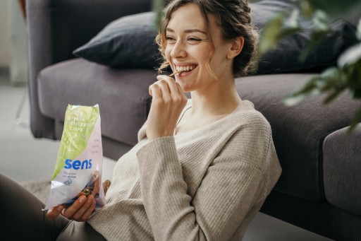 SENS - Proteínové lupienky z cvrčkov - Cesnak s bylinkami - 80 g
