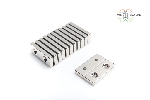 Neodymový tanierový magnet MPŁ 40x15x5 na skrutku