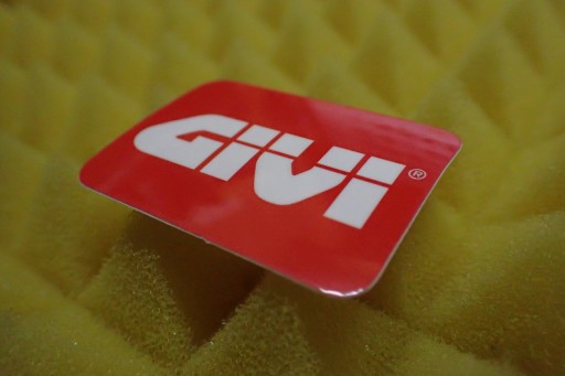 GIVI DAKAR NÁLEPKA NA MOTOKROS 4,2 x 3 cm