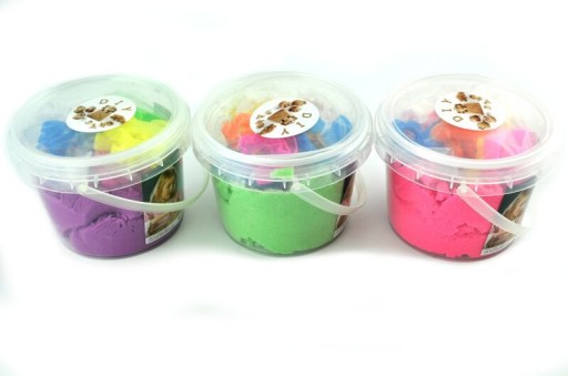 Kinetický piesok vo vedre 350g + 8 foriem