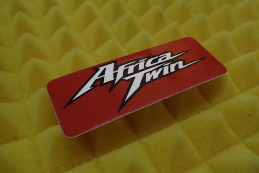 NÁLEPKA HONDA AFRICA DVOJNÁLEPKA 7,8 x 3 cm