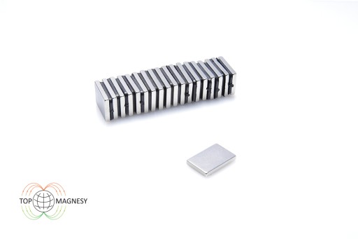Neodymový tanierový magnet MPŁ 15x10x2 N38