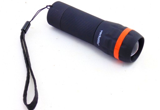 LED VRECKOVÁ BATERKA S ZOOM MINI LAMPOU