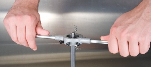 HSS DIE M3x0,50mm + SADA KĽÚČA KĽÚČ