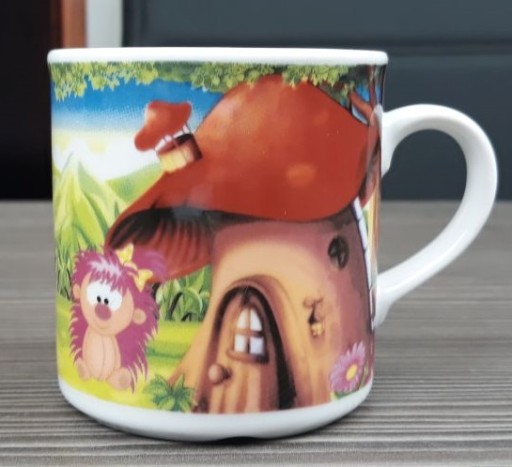 TEKUTÉ HRNÍČKY 250 ML PRE DETI DETSKÝCH JEŽKOV