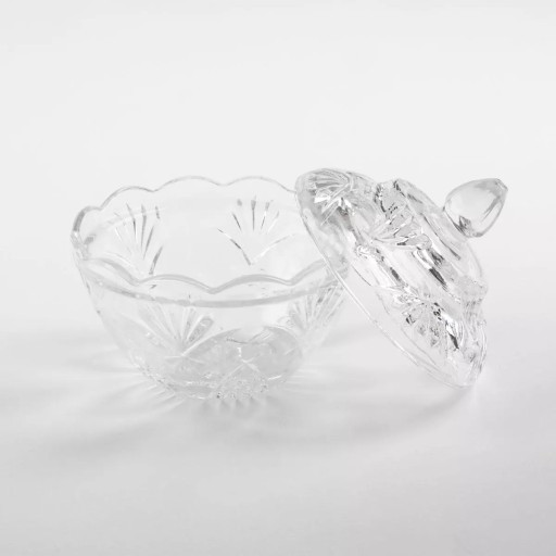 Sklenená cukornička s diamantovými drážkami