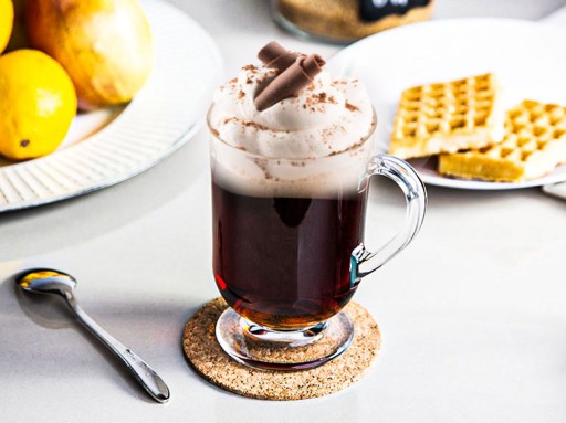 Pohár s uškom na kávu latte Altom Design Werona sklenený hrnček 310 ml