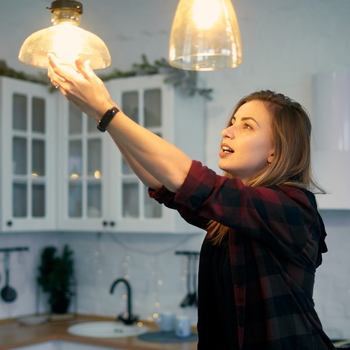 E27 LED ŽIAROVKA 1,3W 3000K Edisonova guľa s vláknom