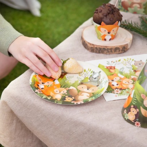 Narodeninové papierové taniere k narodeninám lesných zvieratiek, 18 cm, 6 kusov