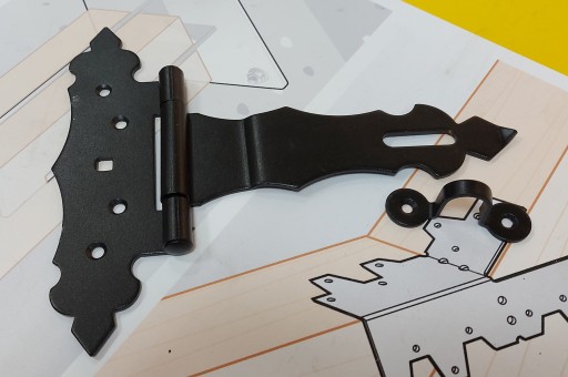 DEKORATÍVNY PÁN S UZAVORENÍM NA BRÁNU 205x170mm