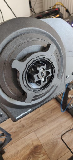 Quick Release mod pre Thrustmaster T300