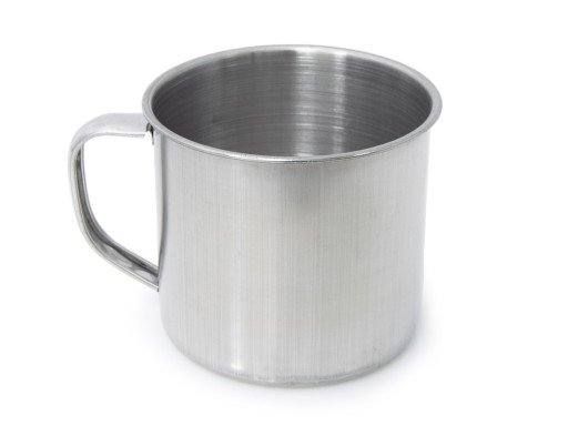 Oceľový hrnček s uškom 500 ml, nerezový turistický hrniec 0237