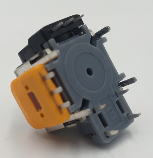 ANALOGOVÝ GOMBÍK JOYSTICKU V3 SO SENZOROM ANTI-JITTER HALL PRE XBOX ONE PAD