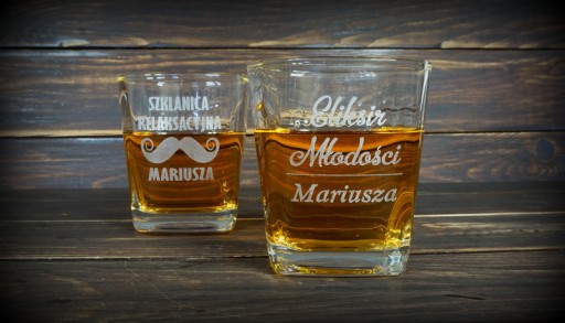 Pohár na whisky s gravírovaním, gravírované poháre, V KRABIČKE