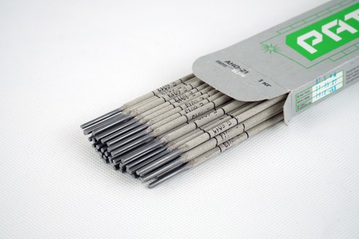 Elektródy pre MMA ZVÁRANIE STROJOVÉ ZVÁRANIE Elektróda Rutil 3,0 mm 350 mm