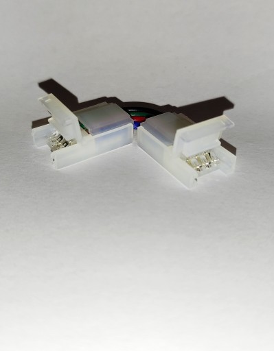 LED RGB 4PIN lomený konektor 10mm L 90 LATCH