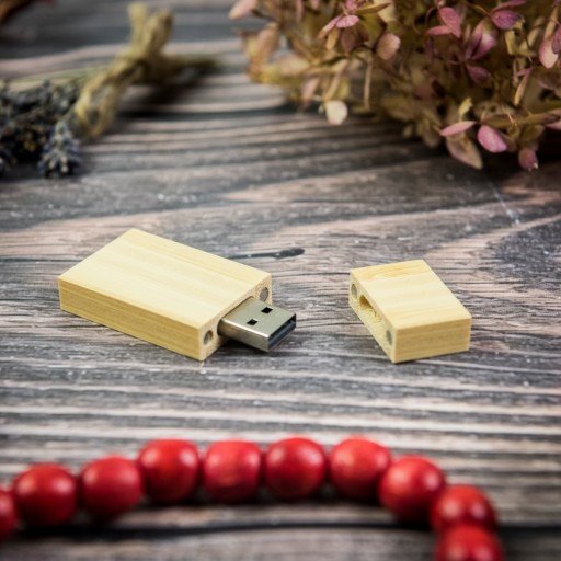 Wooden Pendrive Light Maple Wide 8 GB