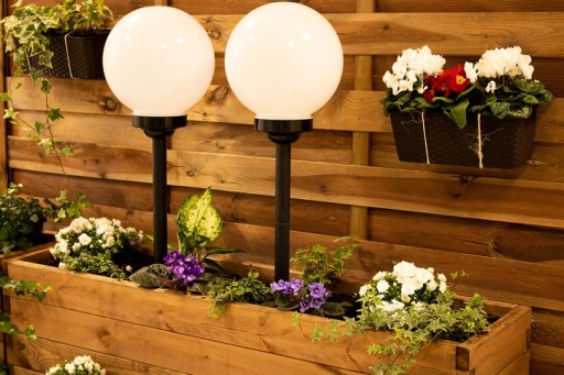 SLNEČNÁ LAMPA Záhradná LED LAMPA POHNANÁ GUĽOVÁ GUĽA 15cm OSTROŽ