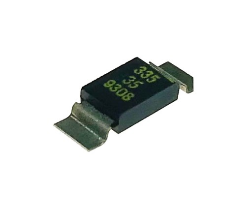 SMD tantalový kondenzátor 3,3uF/35V