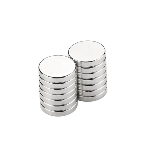 Neodymový magnet magnetizujúci palivo vzduch voda striebro 8x2 mm