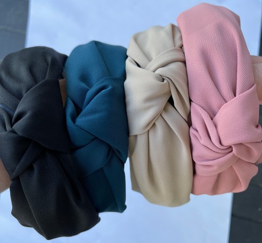 Turban sponka do vlasov, čierna