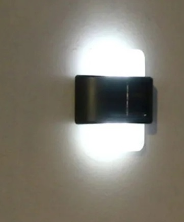 solárne svietidlo nástenné svietidlo 6 LED záhradná terasa balkónová dekorácia 2 ks P-120