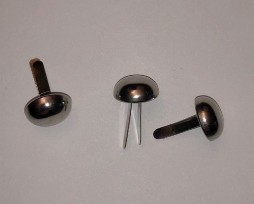 Cvočky, priemer 8 mm, okrúhle pramene, košíčky na fúzy, 10 ks.