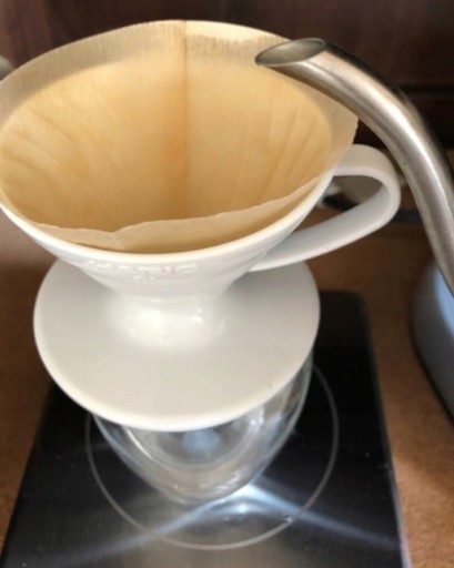 Hario V60-02 hnedé papierové odkvapkávacie filtre 100 ks