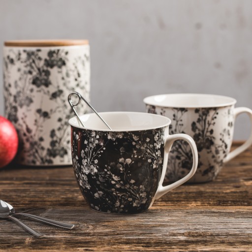 43572 AMBITION PORCELÁNOVÝ HRNČEK 550 ML ČIERNA