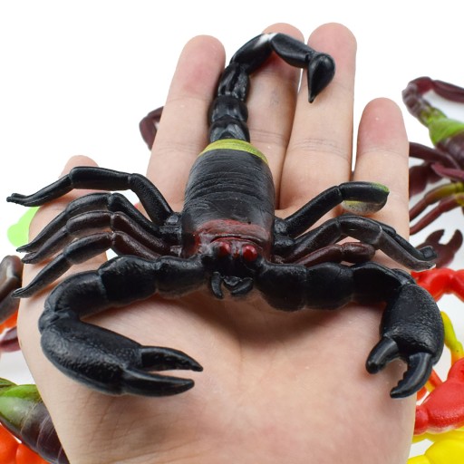 GUMENÝ ŠKORPIÓN REALISTICKÁ NATAŽNÁ chobotnica Žart so zvieratami