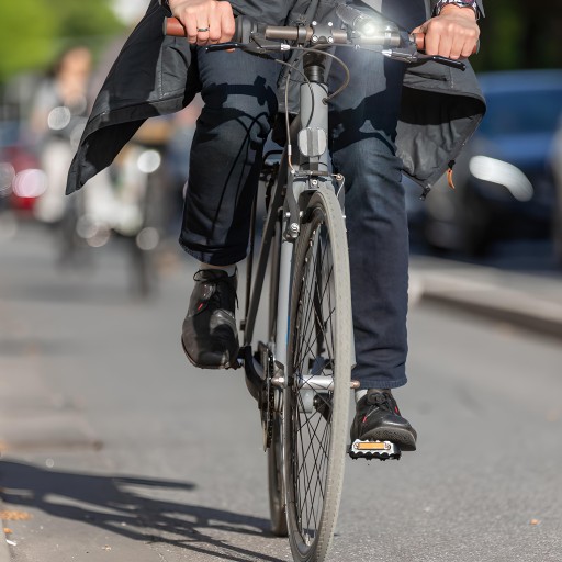 LED SVETLO NA BICYKEL PREDNÉ OSVETLENIE BICYKEL SVETLO NA RIADITEĽKY