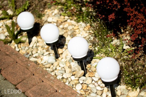 SLNEČNÁ ZÁHRADNÁ LAMPA, BIELA LED NAČERPÁVANÁ, 10CM