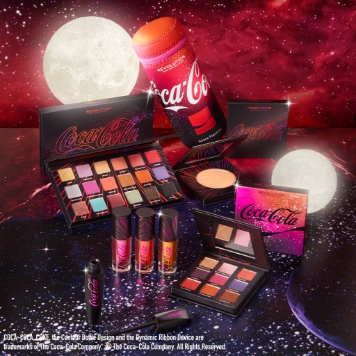 Makeup Revolution x Coca Cola Starlight Highlighter Zvýrazňovač tváre