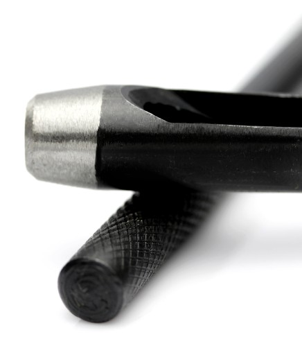 Strihač na plachty a bannery 12 mm pod očkami. F.V