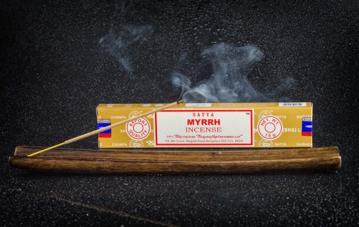 NAG CHAMPA SATYA POLLEN vonné tyčinky 15g Myrha