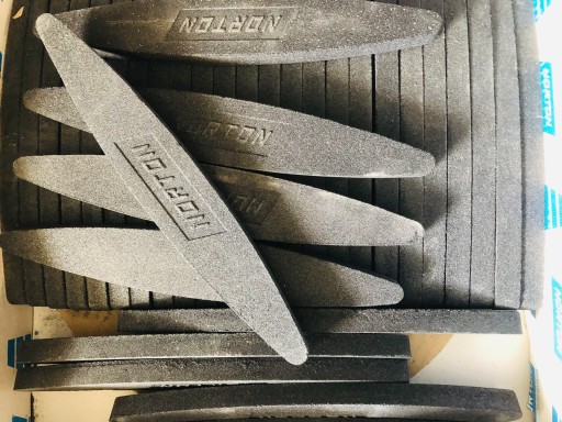 Norton brúsny kameň na kosové nože 230 mm 37C120J8VK