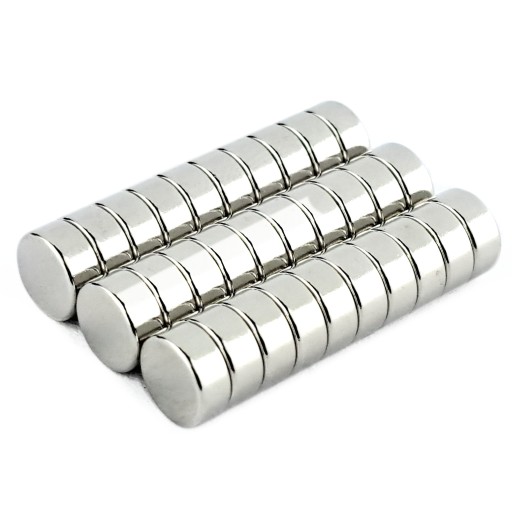 VALEC NEODYMOVÝ MAGNET 6x2,5 N38 SADA 30 KS.