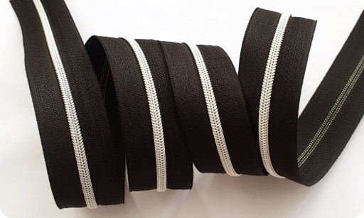 LuxTextil Zipsová PÁSKA Zips 5mm ŠPIRÁLOVÝ Zips V METROCH 5m STRIEBORNÁ