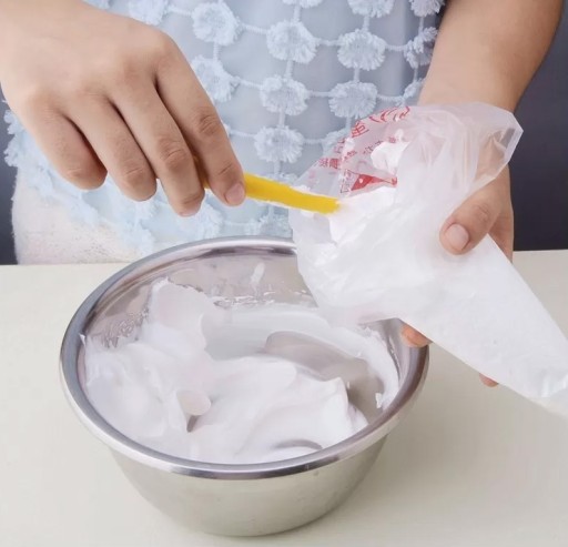 FÓLIOVÉ PEČENSKÉ VRECKÁ, RUKÁV NA TORTY, 100 KS