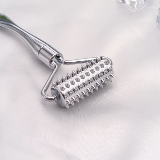 DERMA VALEC NA MASÁŽ TVÁROVÝMI IHLAMI MEZOTERAPIA BEZPEČNÁ A ÚČINNÁ
