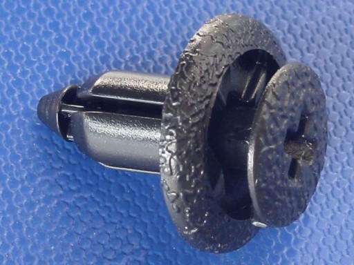 10x kryty kapotáže motocyklov HONDA PIN CAP 6x9