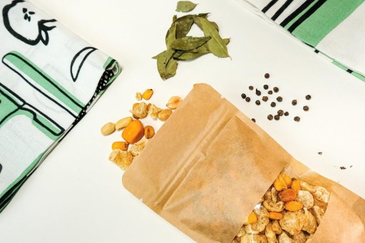 KRAFT PAPIER DOYPACK TAŠKA S PRÍSTROJOVÝM MALÝM OKIENKOM 100 ml 25