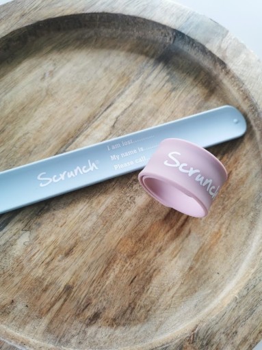 Scrunch informačný náramok - Powder Pink