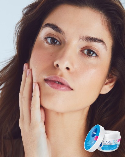 NIVEA CARE hydratačný krém na tvár 5v1 100ml