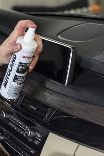 AUTOLAND Mliečna podložka na palubnú dosku MAT MIKROVLÁKNA