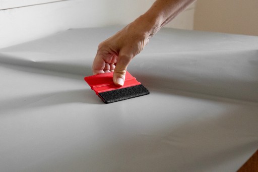 Samolepiaca fólia dekoratívna nábytková dyha MATNÁ ŠEDÁ STREDNÁ 45 cm