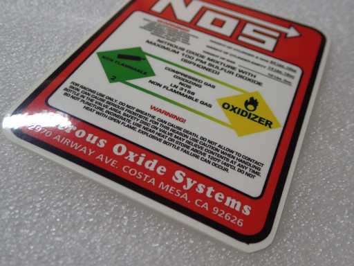 NÁLEPKA NOS NITRO OXIDE SYSTEMS 7,2 x 9,5 cm