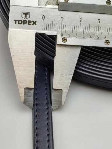 Eko kožený remienok na kabelku 10 mm / 150 cm tmavomodrý