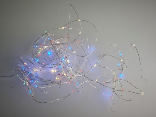 VIANOČNÝ STROMČEK DRÔTOVÉ SVETLÁ 100LED VNÚTORNÉ BATÉRIE VIANOČNÉ SVETLÁ